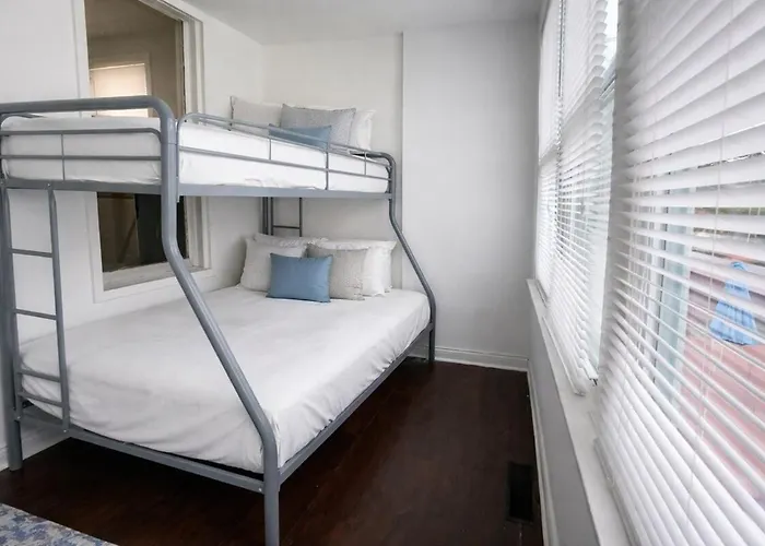 Affordable Near The 606 Apartment Chicago